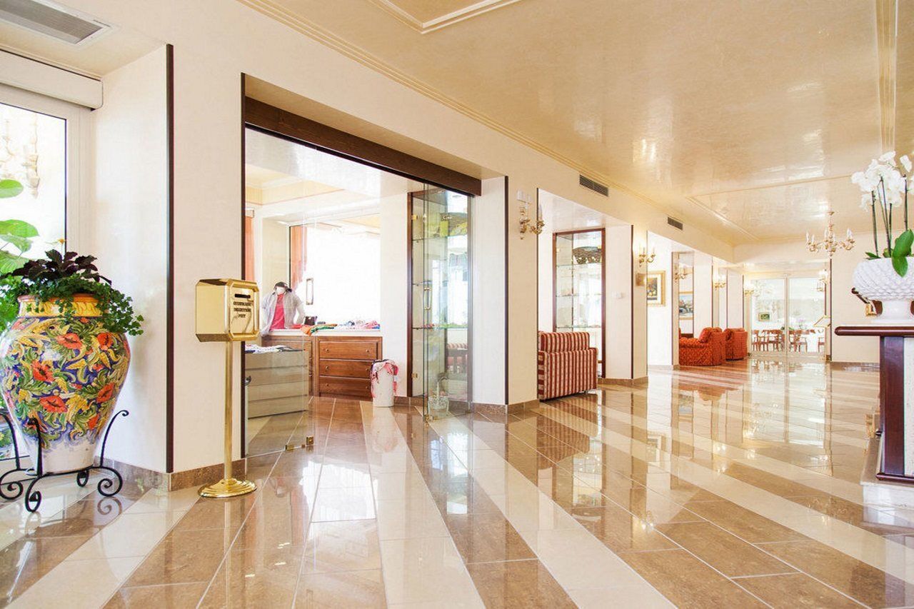 Art Diamond Naxos Taormina 4*